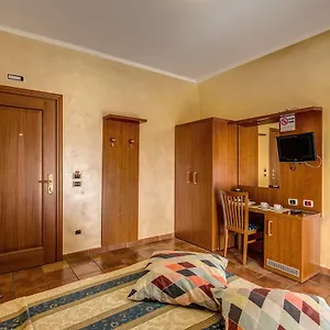 Maryelen 2 Hotel